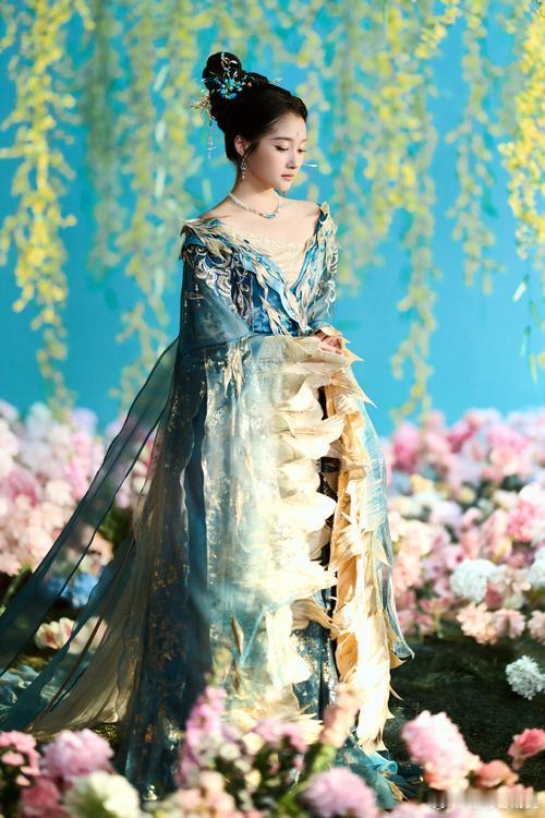 #关晓彤[超话]#  
晓彤的古装扮相太绝了，期待古装新剧！#古装美人##古装新剧阵容大比拼# ​
