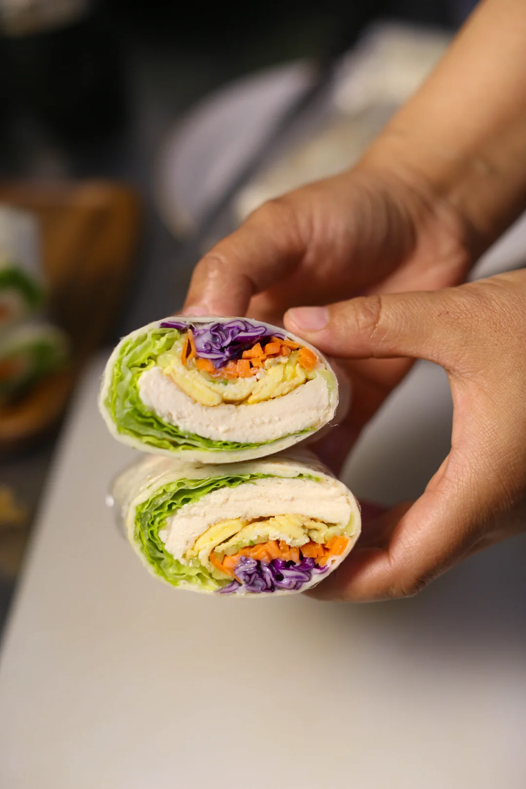 自制水嫩鸡排做低脂鸡肉卷，清爽干净没负担