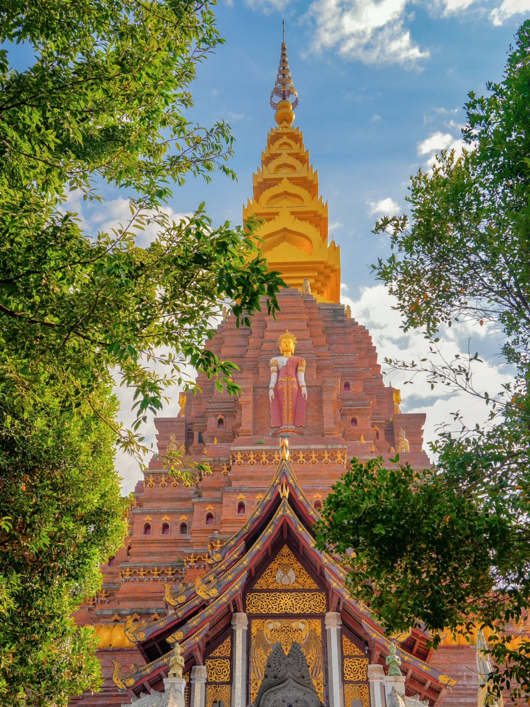 过年不想出国，就来这里提前过夏天