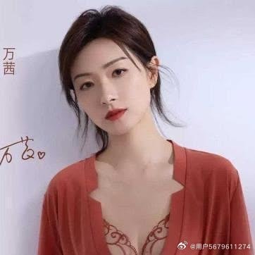 《万茜——内衣秀的摄影作品赏析！》万茜——内衣秀的摄影作品赏析！ ​