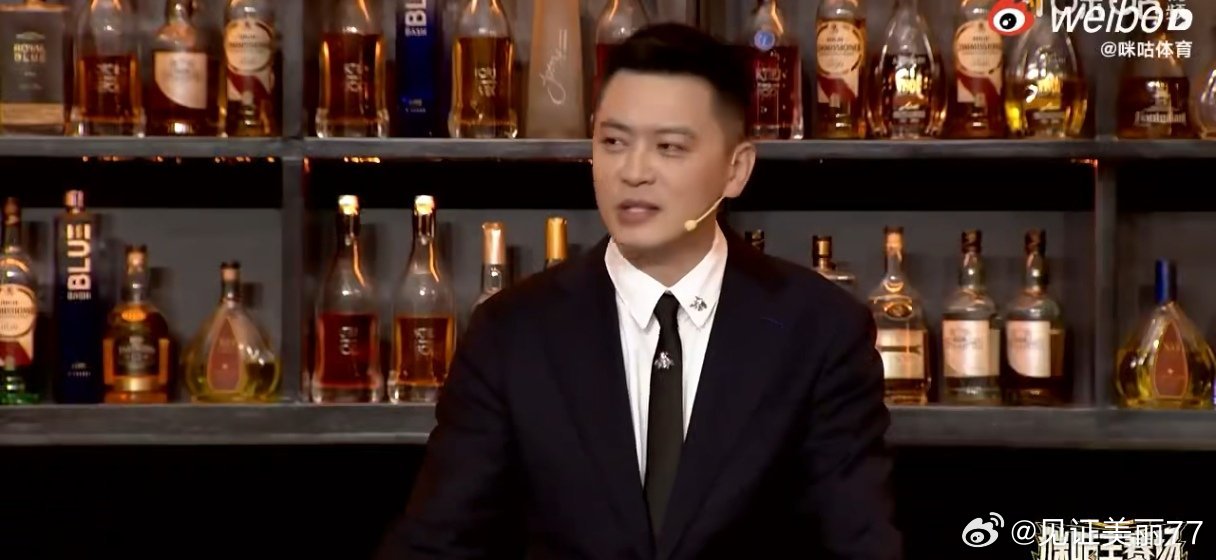 #杨鸣支持升降级制度##全场次看CBA只在咪咕# 本来以为弱队之间会比较平淡，结果打得火药味十足，听完杨鸣的解读，再在咪咕回看片段，瞬间看懂好多细节 #咪的看球搭子# ​