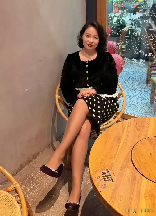 <p>女性如何变得有气质 <!--{img:0}--><!--{img...