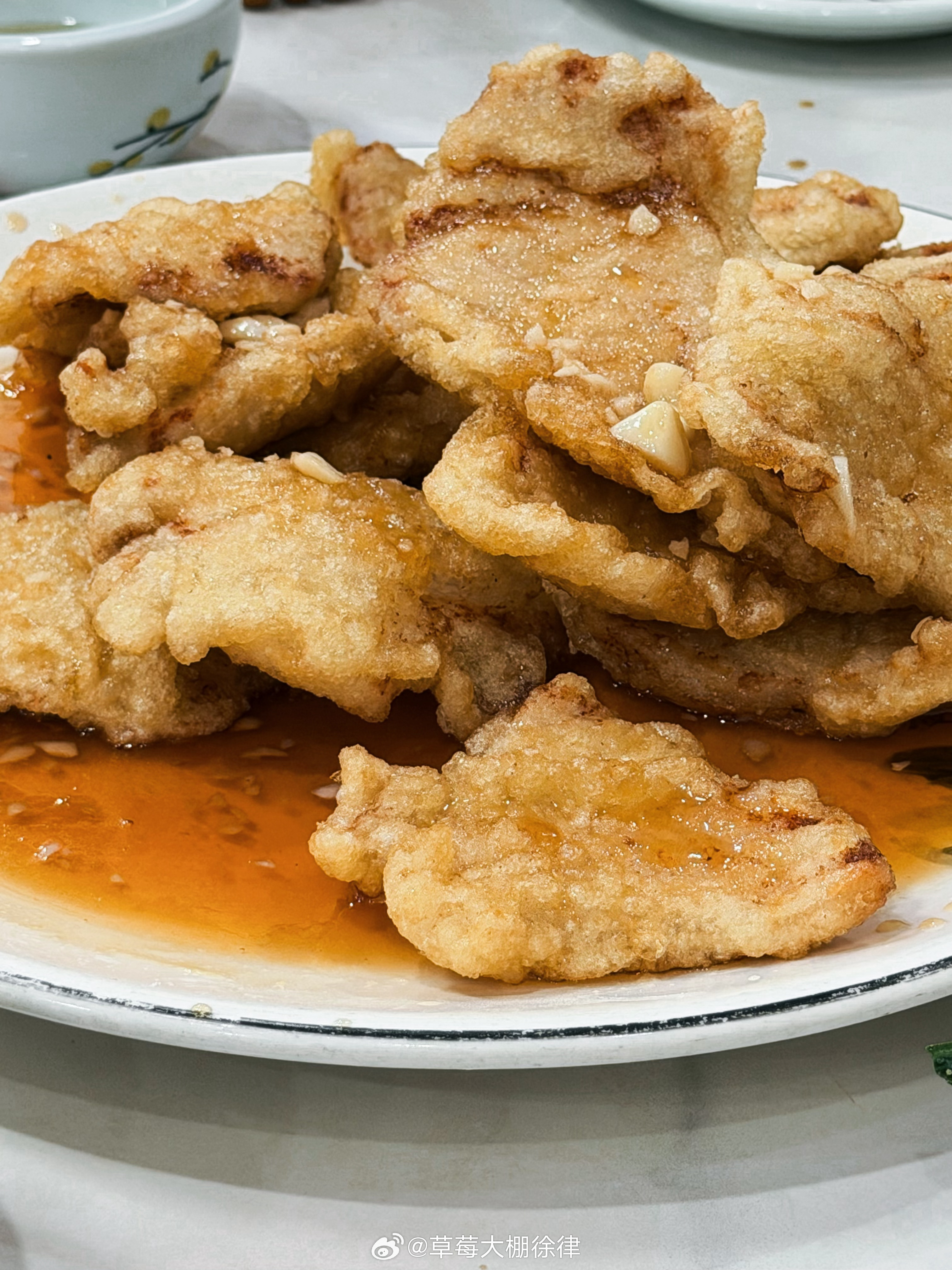 开车送过过回东北避暑，路过大名鼎鼎四平，四大一小都吃不到100块钱，东...