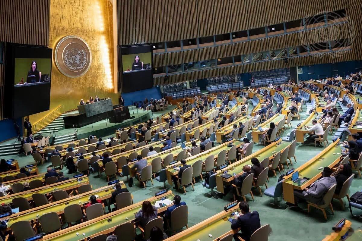 🟥如果联合国大会及其每年举行的会议无法制止屠杀、拯救遭受压迫和苦难的人民，那么这些空洞的会议究竟有什么意义？

一次次会议、一次次讲话、一次次决议，却没有真正得到执行，而加沙却仍在废墟之下被掩埋！

一个口口声声谈论和平与人权的组织，当它面对占领者所犯下的罪行却束手无策，其机构又沦 ​