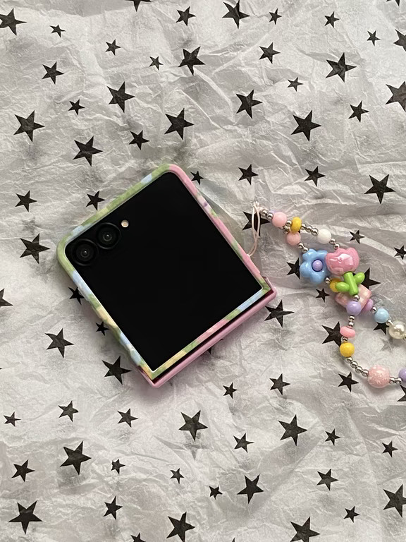 三星zflip8🌸🐈背面一般般正面好美啊！