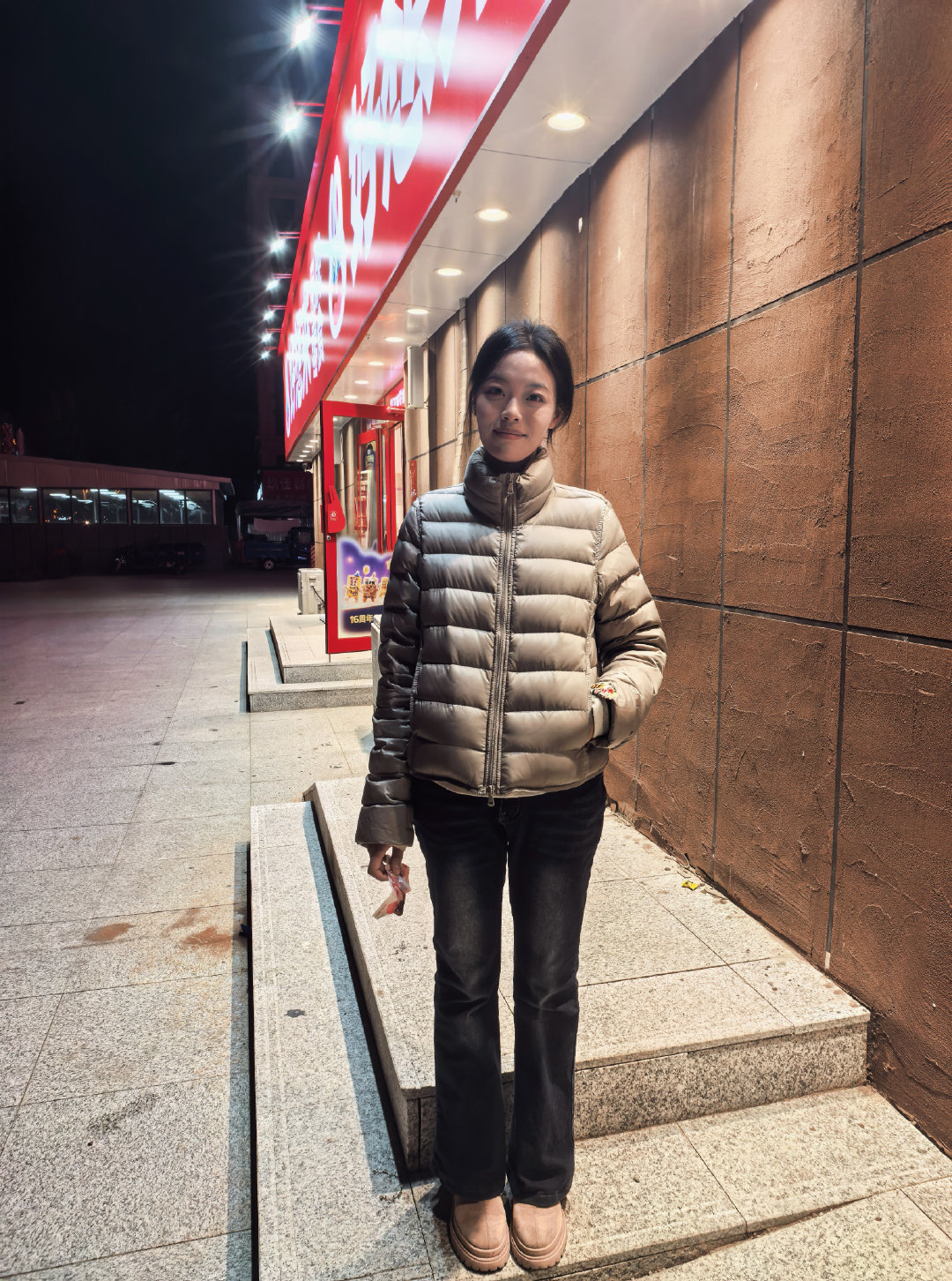 给自己p成章泽天了烙铁 要不要脸了 ​