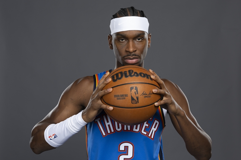 季后赛雷霆和太阳的表现，真是各有千秋。雷霆队这帮年轻球员，那冲劲十足...