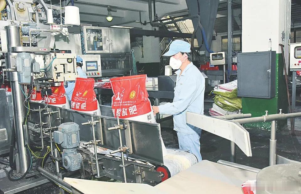 这个“新”产业暴涨21倍！山西上半年经济“成绩单”藏着这些新变化盛夏的...