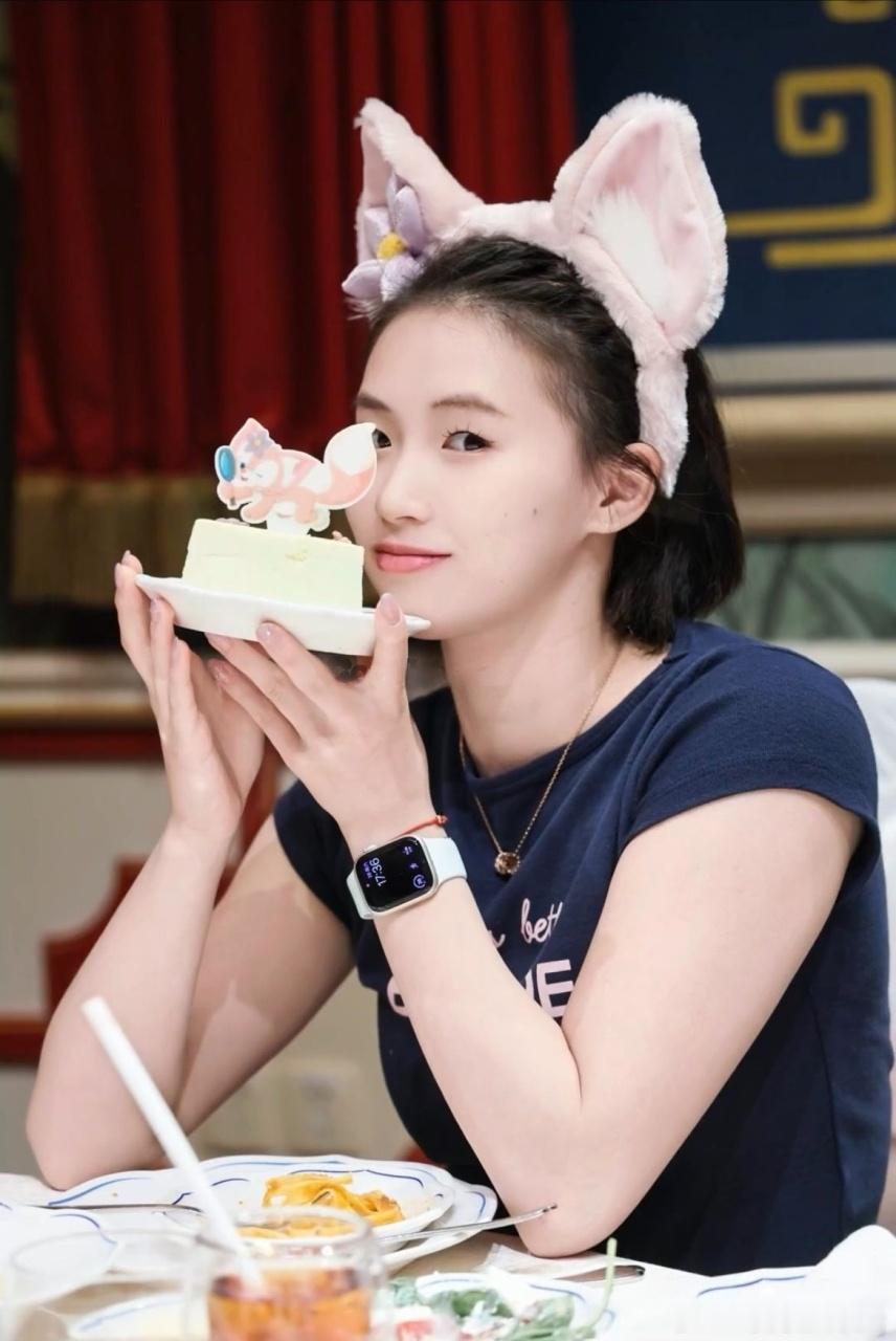 大王找乐子，小芋泥们有什么想对乐乐说的生日祝福可以录视频或者有觉得某个...