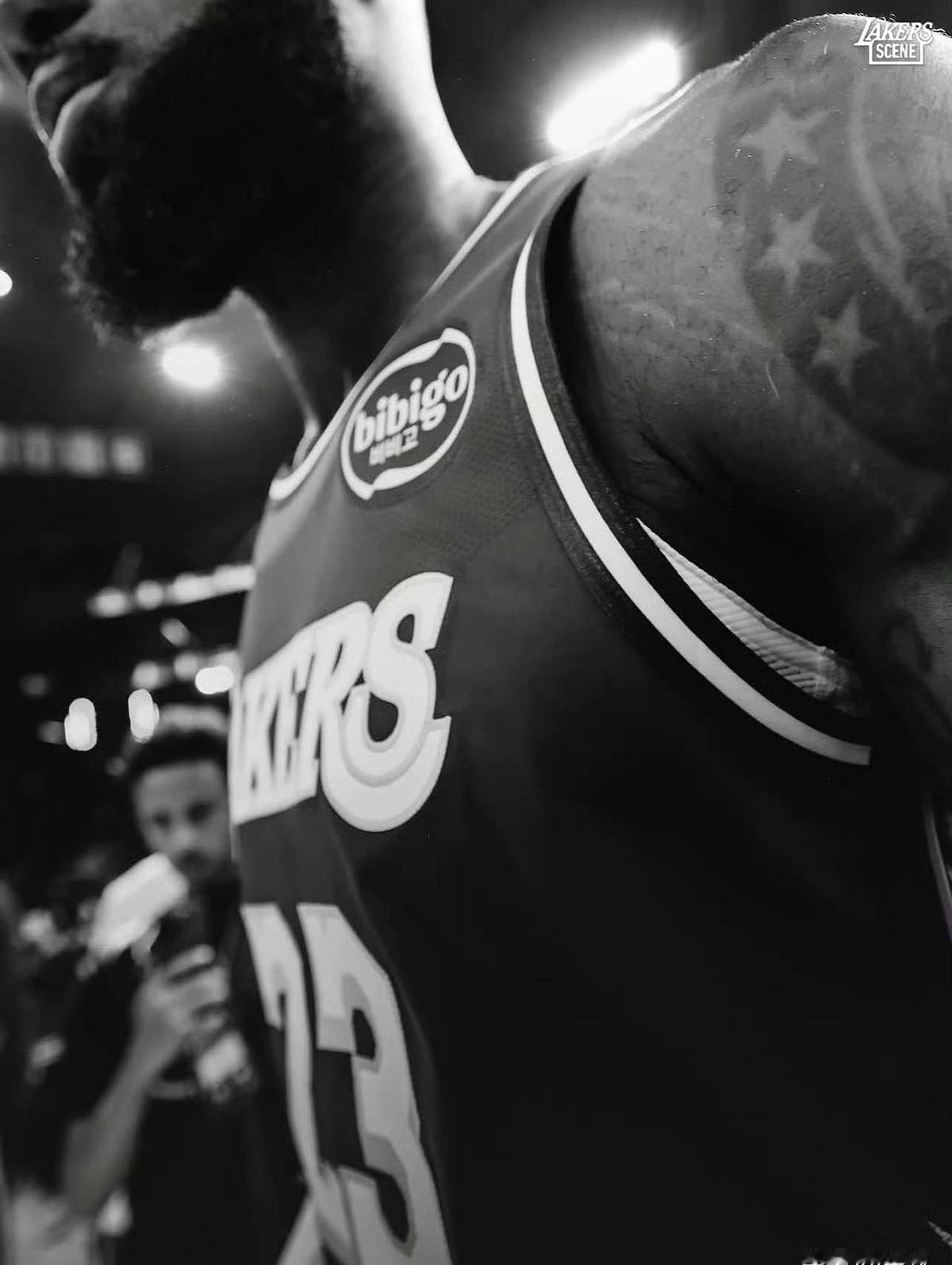 41岁詹姆斯，两场轰出准MVP级数据！  东契奇左腿筋拉伤、里夫斯腹斜...