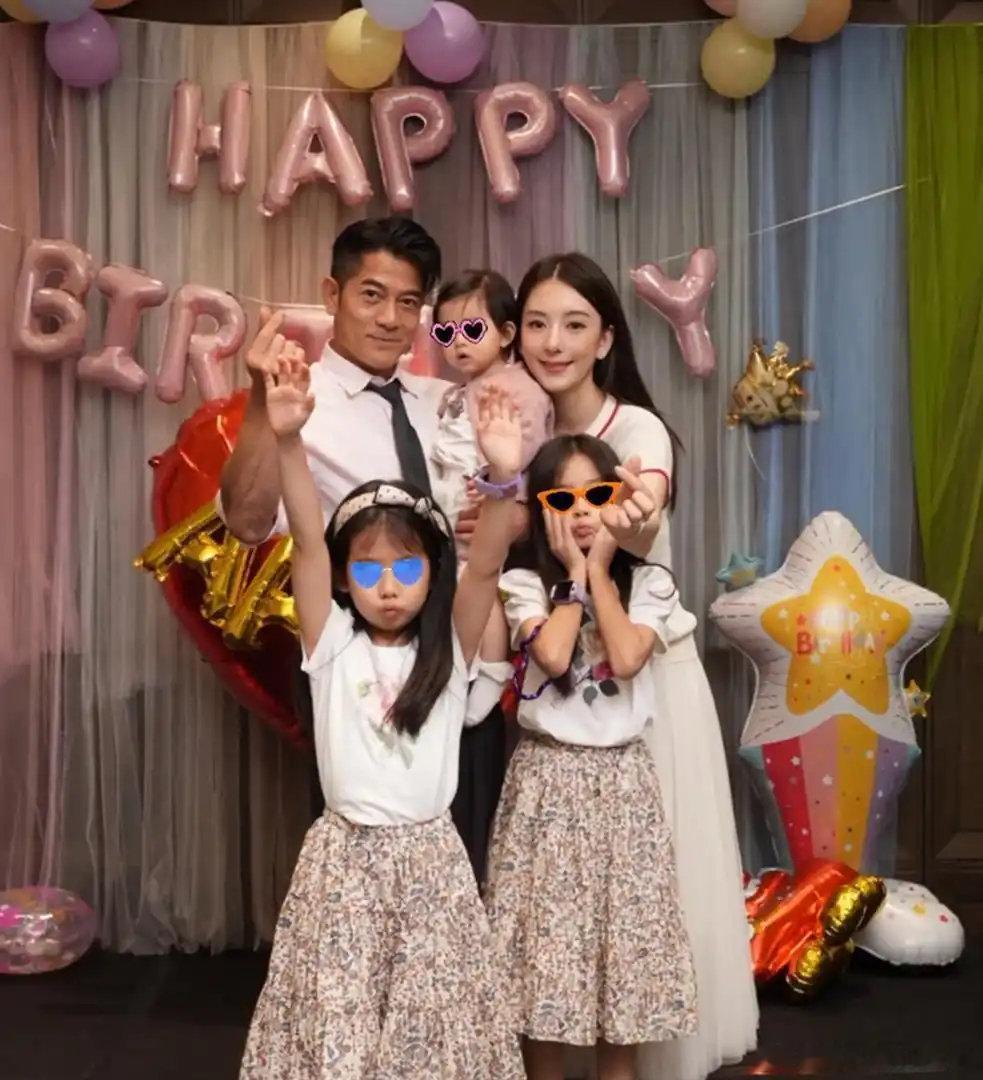 郭富城陪1岁小女儿过生日，父女俩生日接近，61了脸还像雕刻般精致 ​