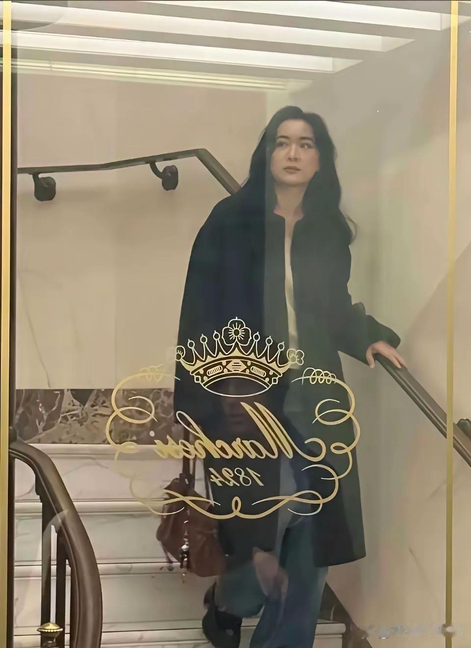 贾玲完全是另外的人了，现在好高冷 ​
