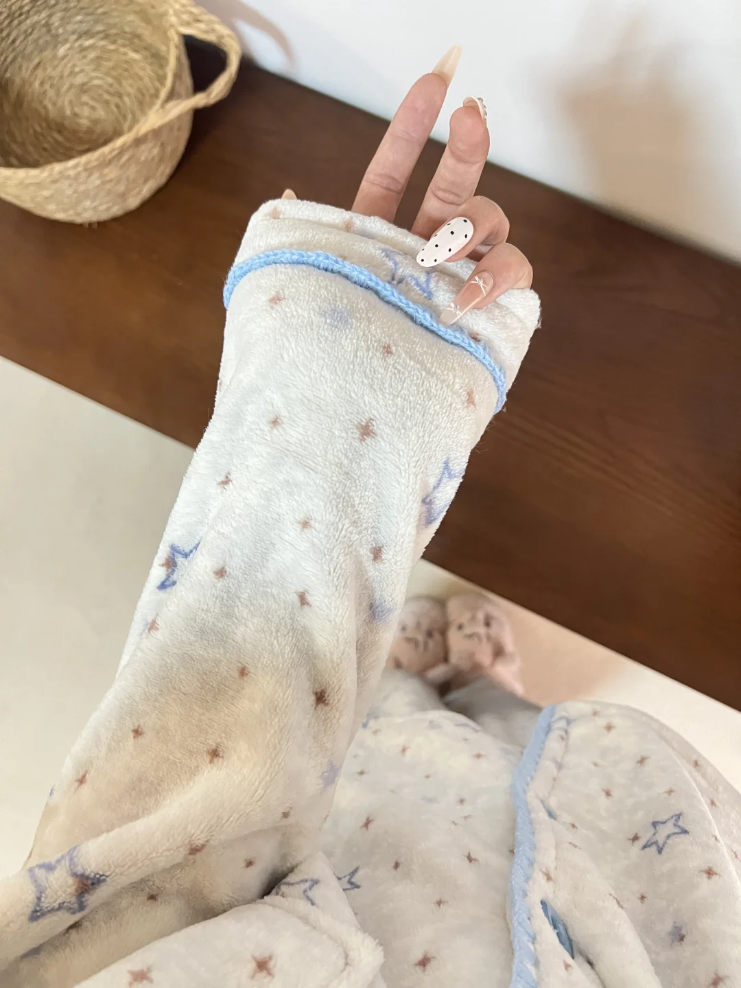 不怕突然入冬了！！！星星加绒睡衣好暖和🌟