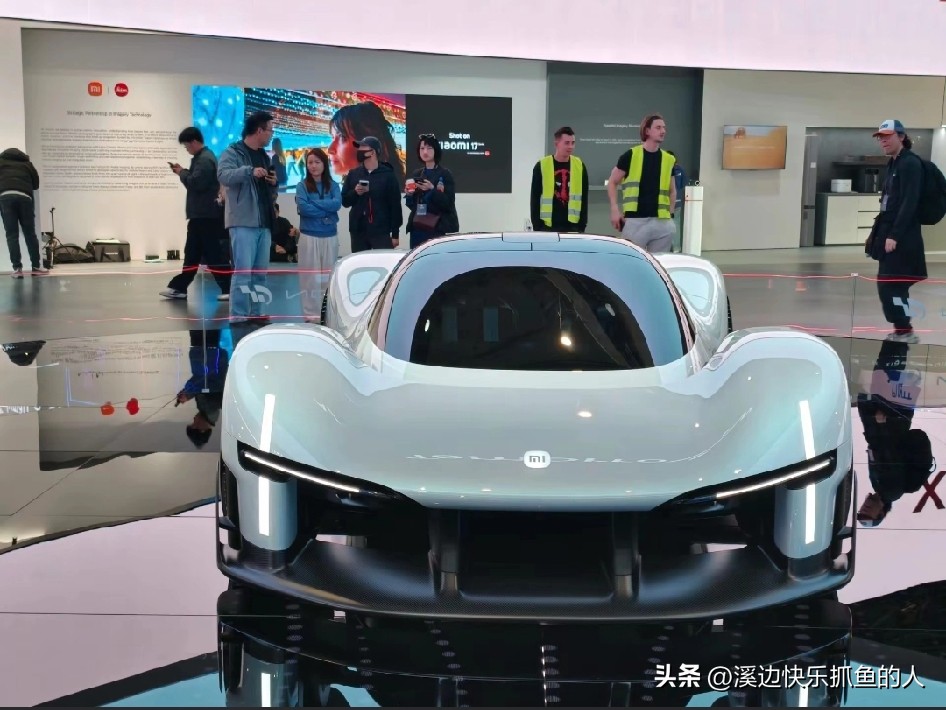 在MWC现场看完小米Vision GT实车，这可能是今年最&;骗人&...