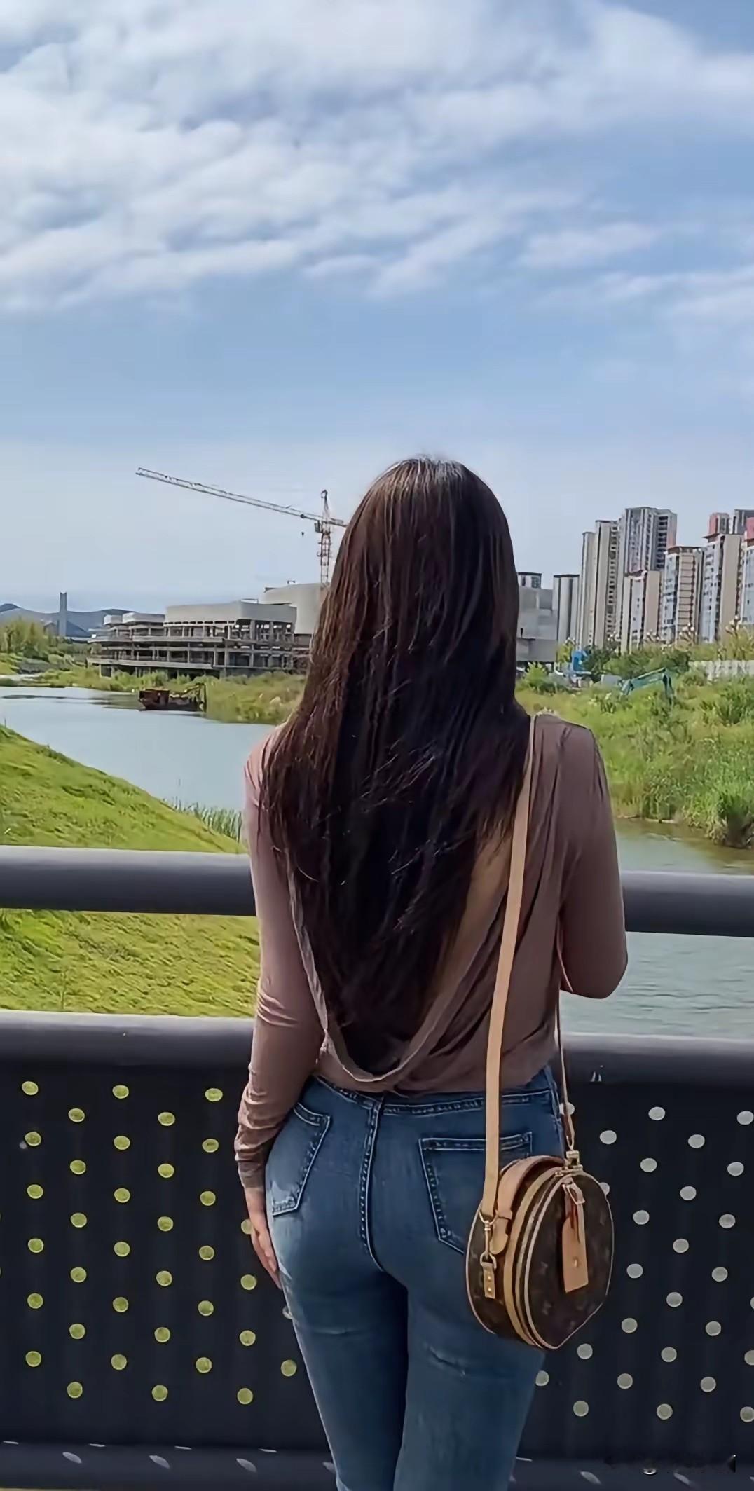 有这样的女朋友你几点回家？