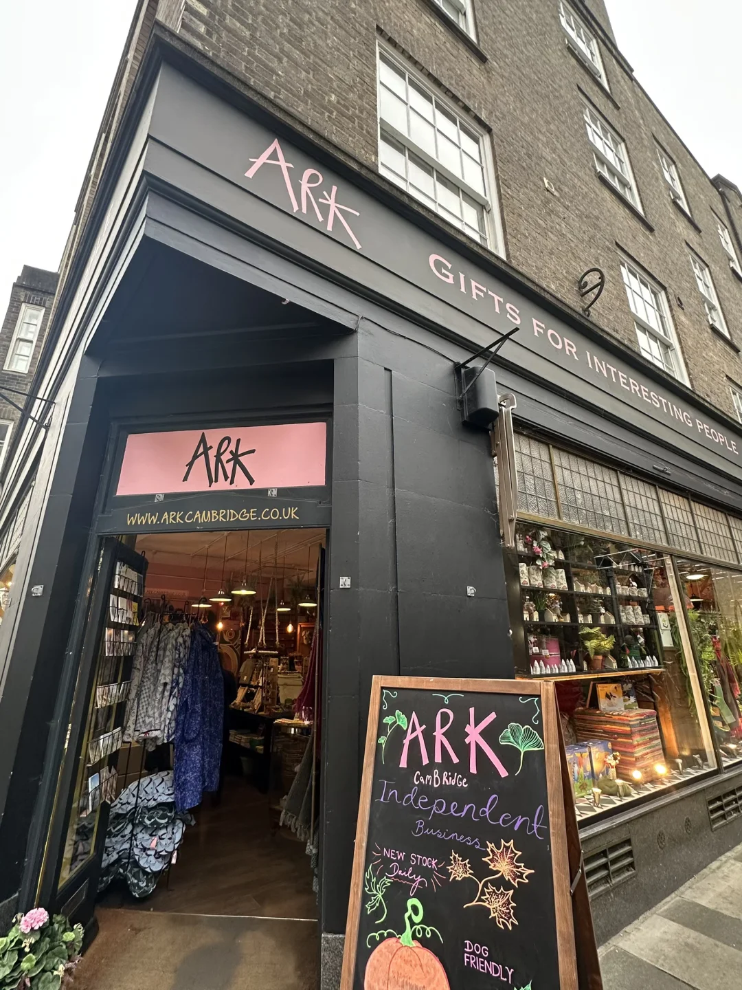 🇬🇧｜记住剑桥这个门头！超好逛小众伴手礼店