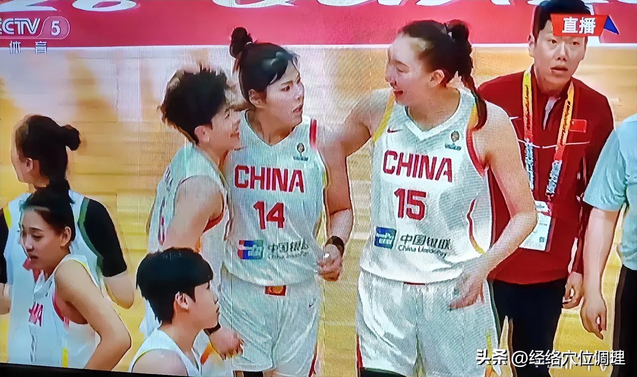 U18女篮又输给日本队了，怎么动不动就输日本队，太扎心了。真怀念有李月汝，韩旭，