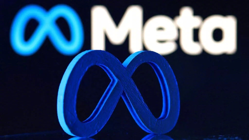 【V人文｜#Meta因侵犯隐私被罚250亿美元# 】#Meta被判罚250亿美元# 
当地时间10月21日，美国新墨西哥州法院裁定，美国元宇宙平台公司（Meta）因误导用户、违反消费者保护法律，须支付250亿美元罚款。Meta计划上诉。

案件源于2018年曝光的“剑桥分析”数据丑闻。一款第三方应用不当收集多达8700万Faceb ​