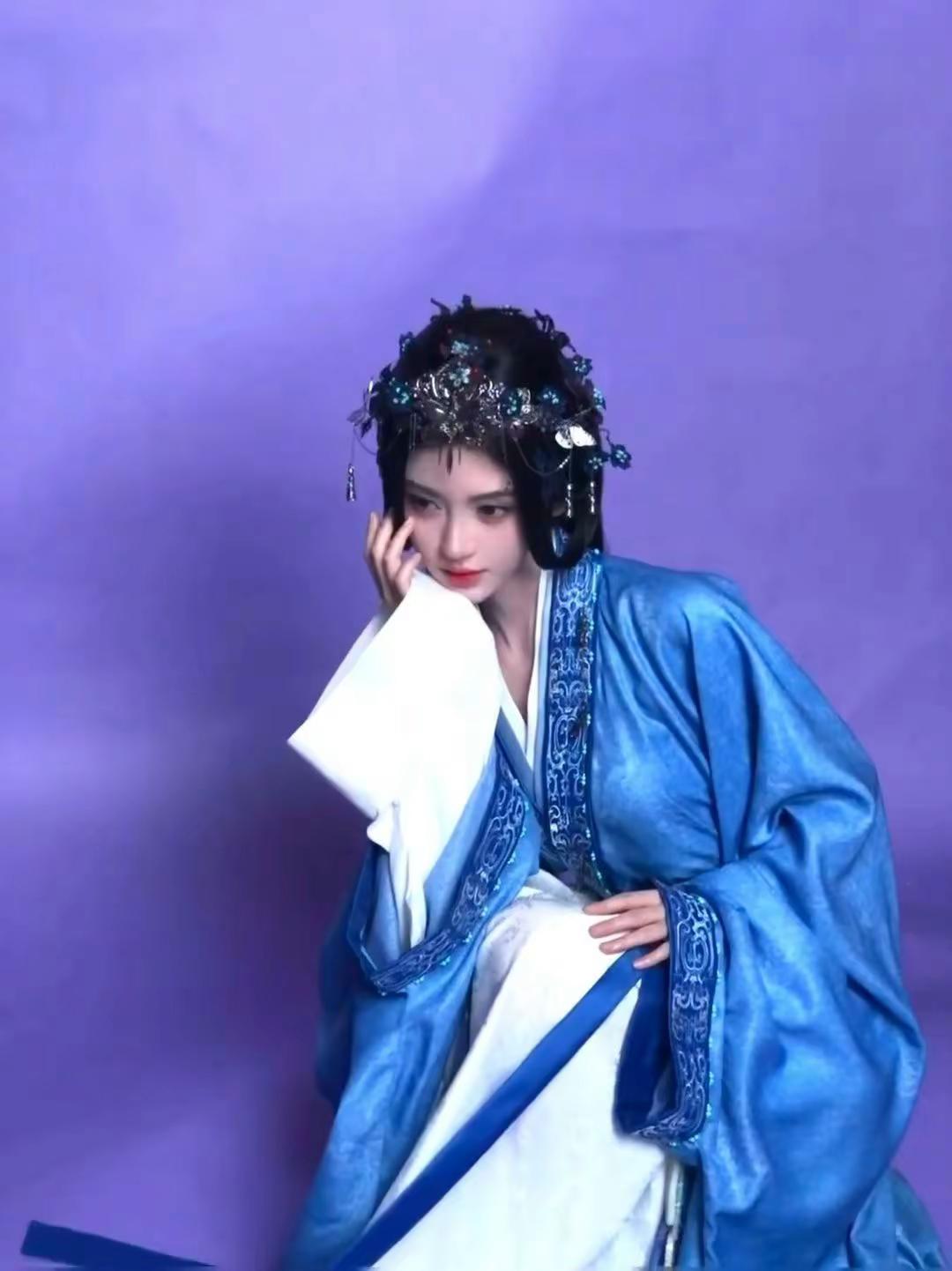 鞠婧祎