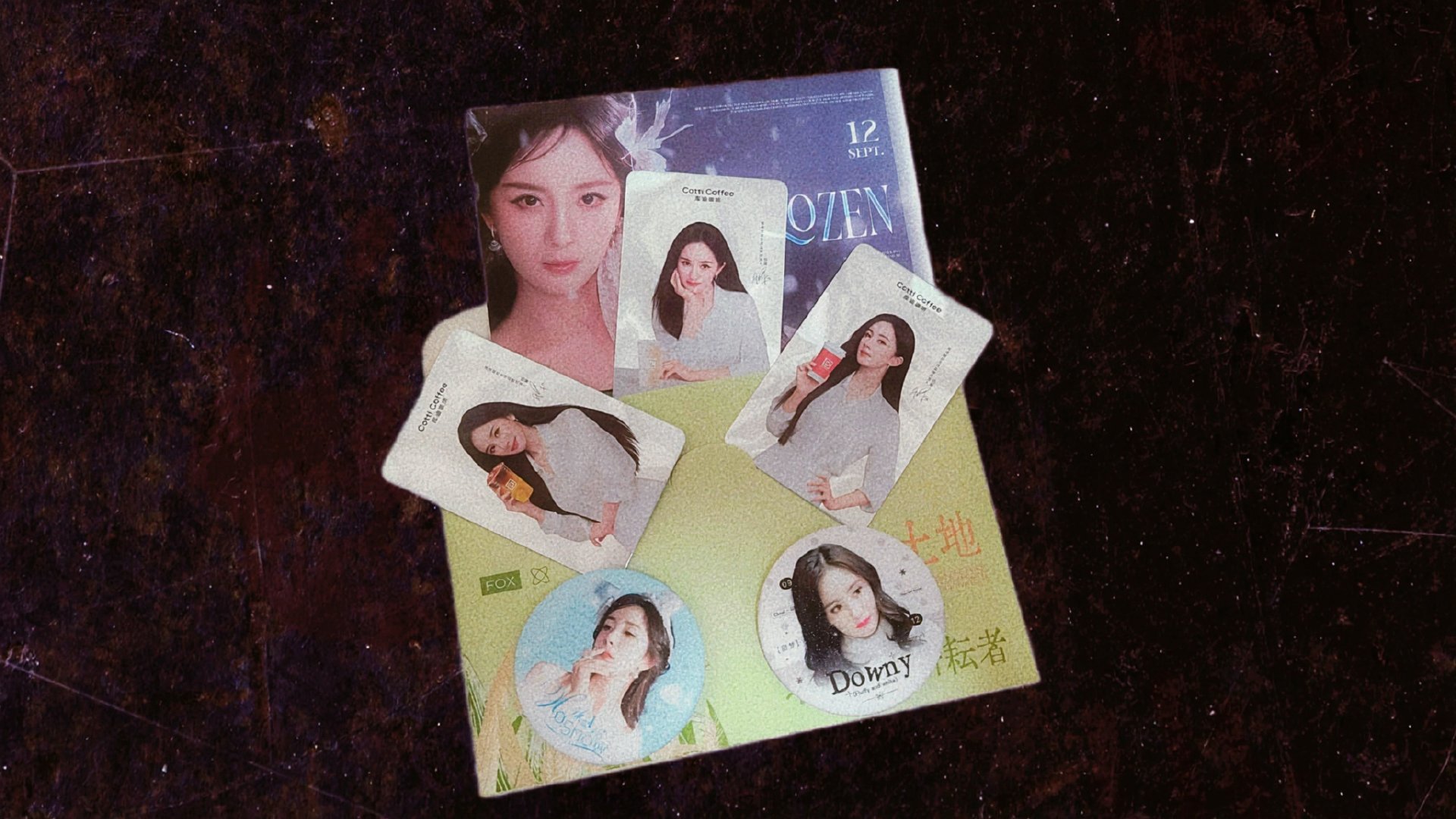 #杨幂[超话]##杨幂七夕包上又挂了蜜蜂# 
狐狸蜜蜂就是这样双向奔赴，永远热恋！

ᴬˡˡ ʸᵒᵘ ᵗʰⁱⁿᵏ ⁱˢ ˢᵗᵃʳ ᴿⁱᵛᵉʳ, ᵃˡˡ ˢᵗᵃʳ ʳⁱᵛᵉʳ ⁱˢ ʸᵒᵘ.
所念皆星河 星河皆是你 ​