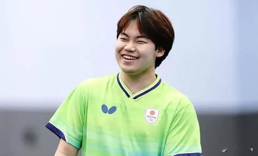 中国男乒要正视世界乒坛格局的新变化。近两年世界男乒格局变化最明显，从过去中国队独霸乒坛到今天列强崛起，日本队、瑞典队、法国队、韩国队都与中国队水平旗鼓相当。中国男单的世界排名已经跌出前三，中国男乒正处于青黄不接，更新换代的阶段，王楚钦、梁靖崑、周启豪等国手年龄偏大，有伤在身，即将退场。新生代球员林诗