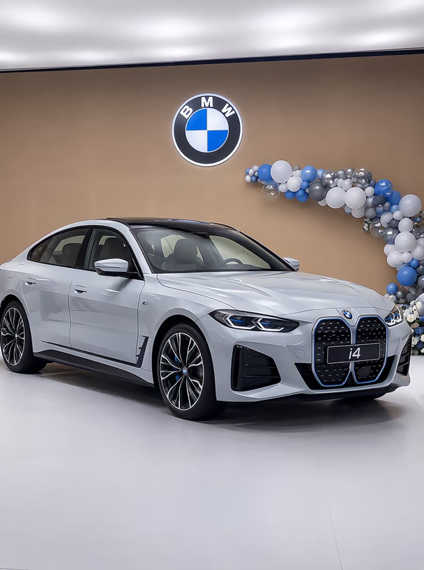 宝马i4 18.1w起！这价格直接掀桌了！