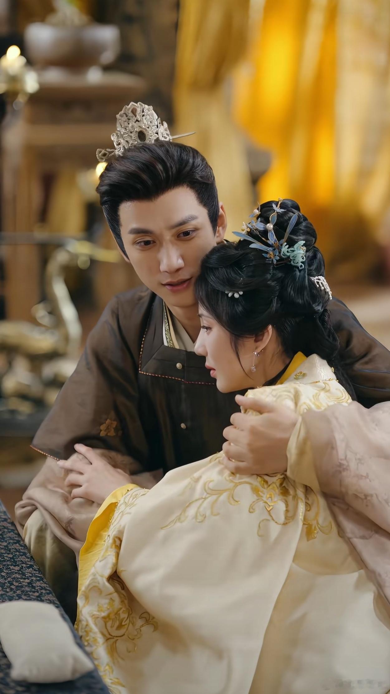 记录2026年看过的短剧之317《二嫁有喜》
1️⃣演员：陈政阳（周晋）➕黄云云（江芝）
2️⃣推荐指数⭐⭐⭐✨
3️⃣推荐理由：虽然下沉但是上头，二嫁鳏夫甜甜蜜蜜，男主超宠超爱，三观正，前夫哥简直鲜明对照组，女主易孕体质竟然不孕了，必然前夫哥的问题，剧情很常见，爽感有[赢牛奶]

女主温温柔柔 ​