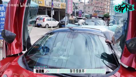 我对张则与选择副驾后问老滚这句话笑到不行，想坐前面和自己安全做出最后的努力是劝退