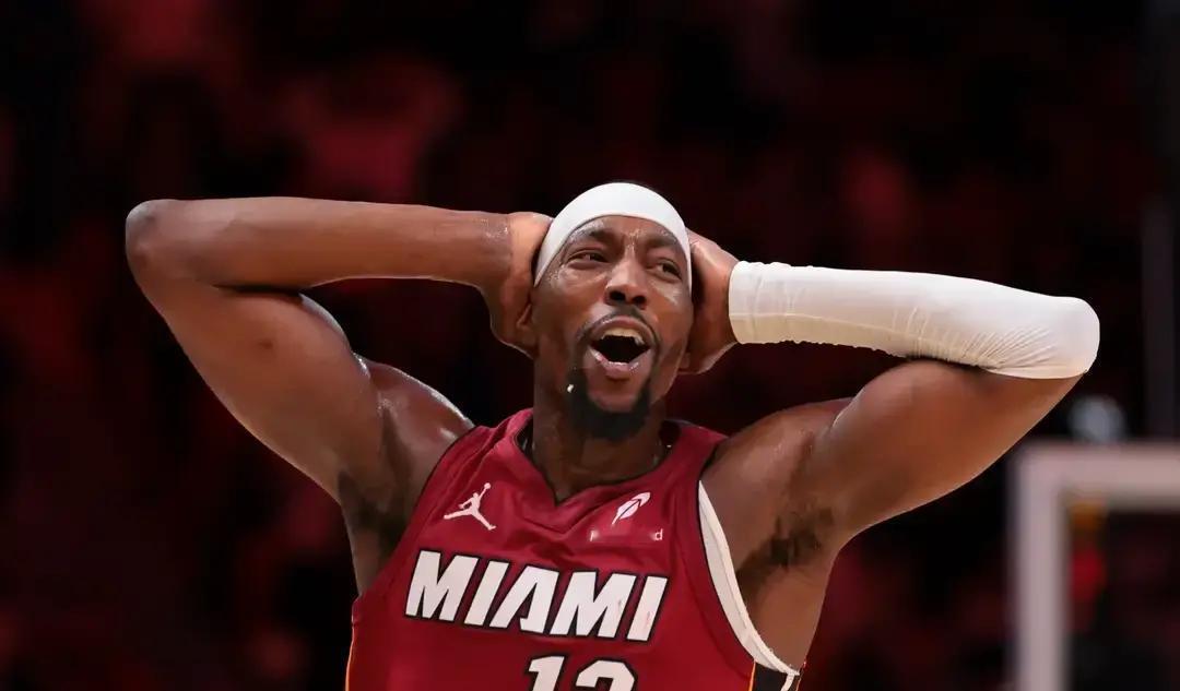 今天热火主场对阵76人，一场胶着较量中，热火靠稳健输出锁定胜局，球迷最...