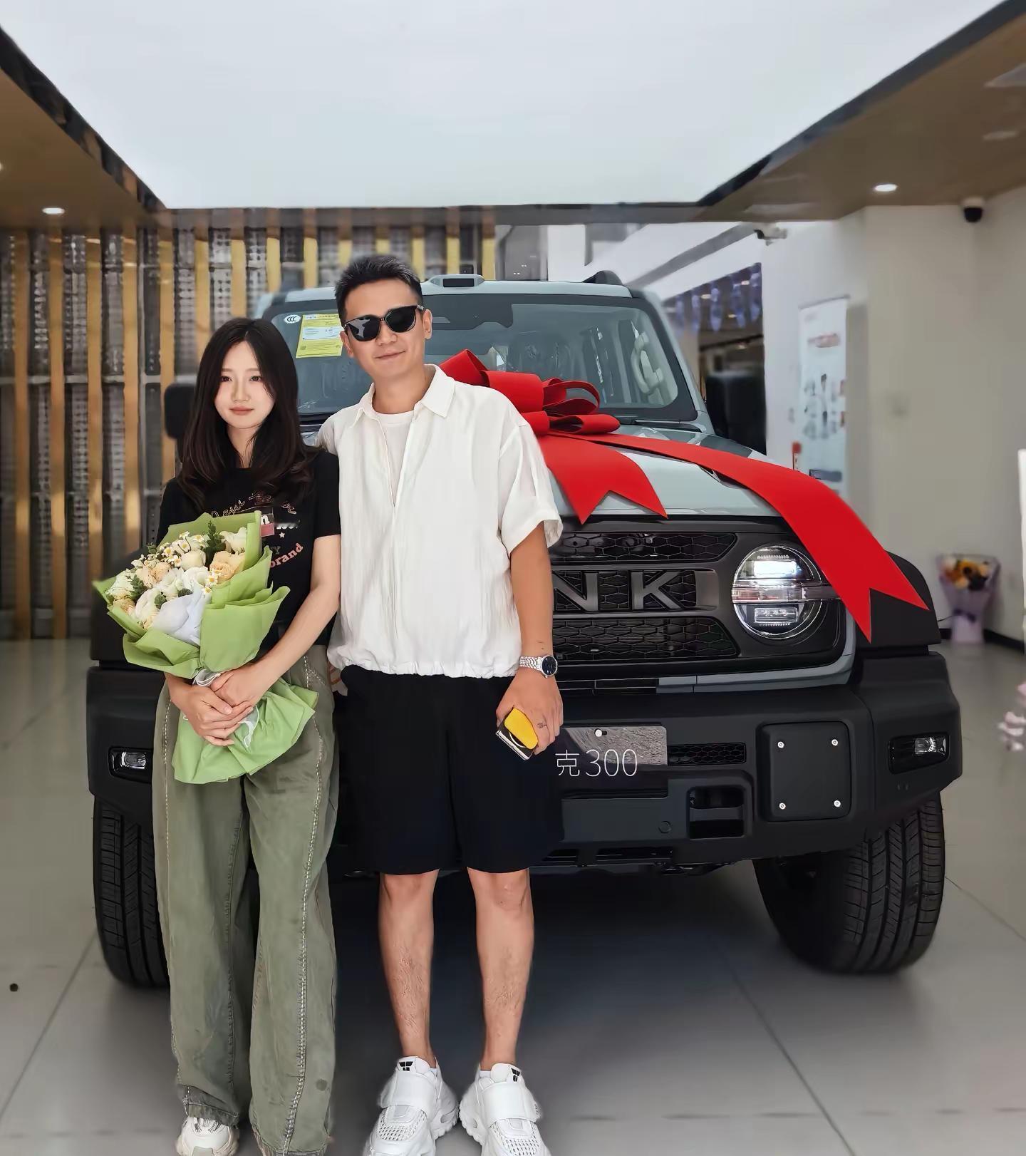 等了那么久的全新300HI4Z，终究还是到位了全新坦克300