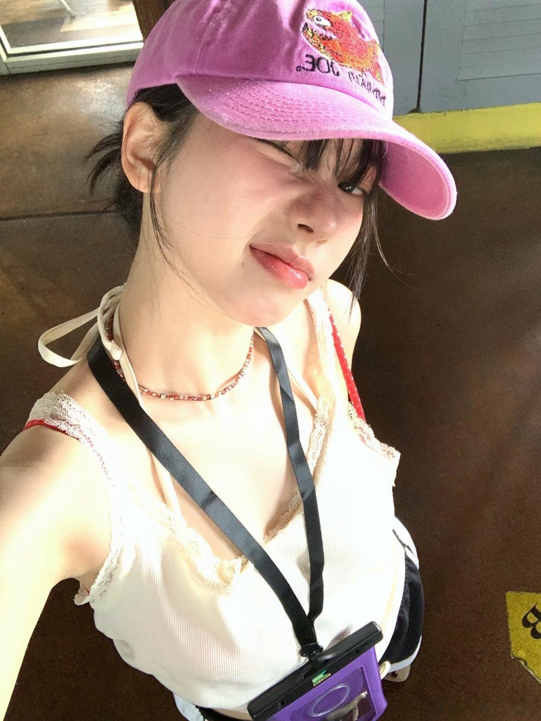 柳智敏ins更新
#柳智敏[超话]##柳智敏头像##柳智敏karina# ​