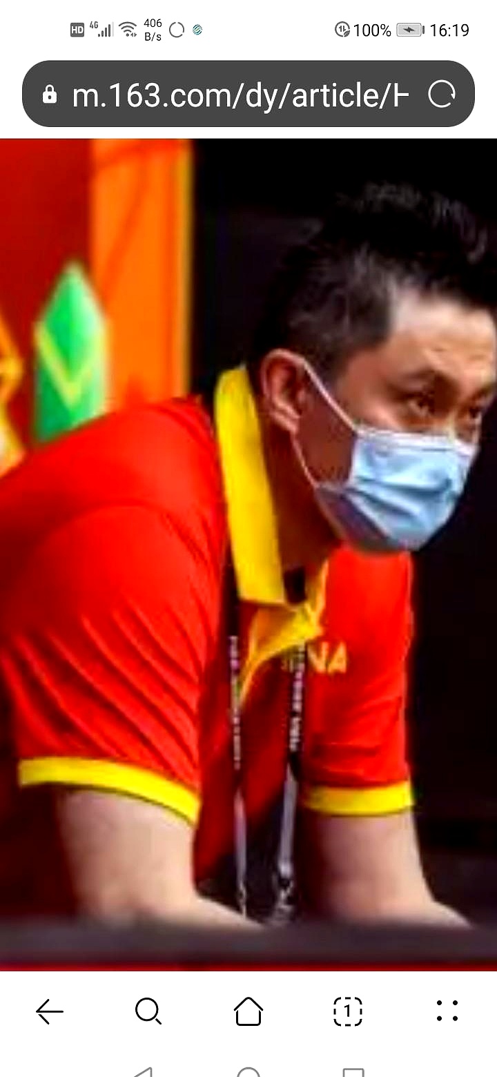 中国男篮主场89-87惊险绝杀黎巴嫩，看着挺让人激动，可人家连头号核心后卫阿拉基都没来。全主力阵容打个缺少灵魂人物的残阵，居然被逼到靠绝杀续命的悬崖边上
 

两年前的亚洲杯，杜锋带队碰上全阵黎巴嫩，阿拉基内突外投狂砍32分，凭一己之力把咱们钉在历史最差成绩的耻辱柱上。如今男篮精锐尽出，面对几个后卫