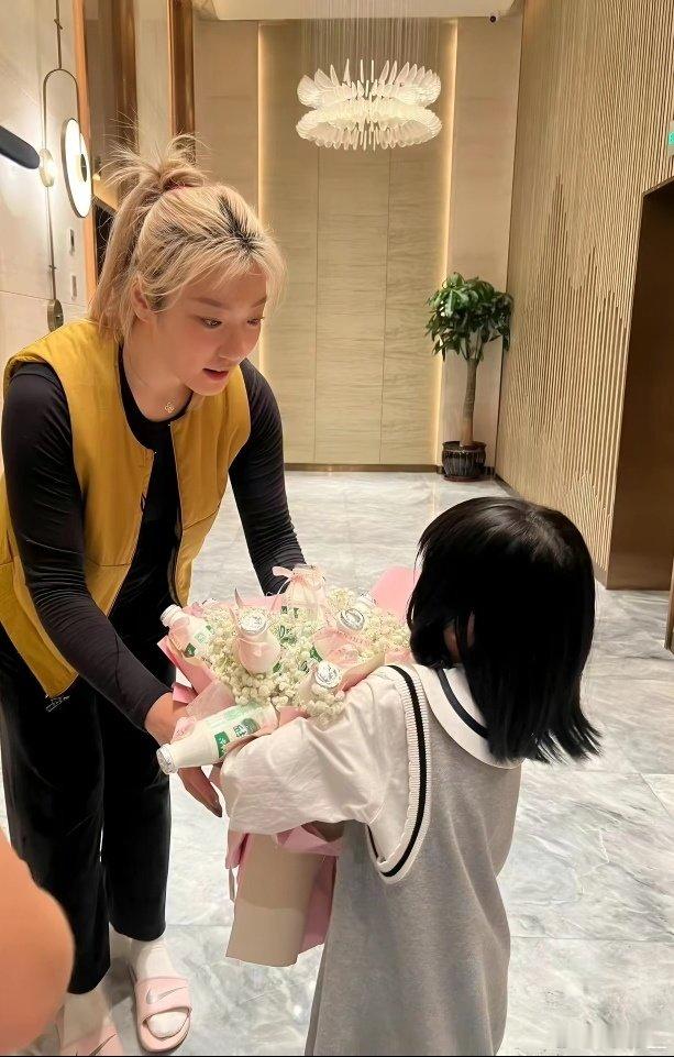 [超话][哇][哇] ​