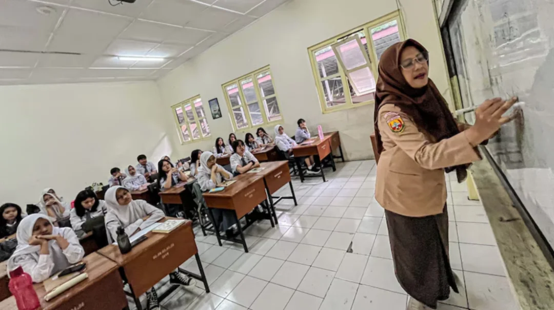 印尼将教育经费用于学童免费餐，教师困难了