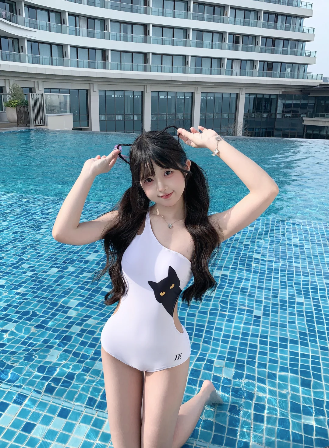 又到了穿泳衣的季节啦🐈‍