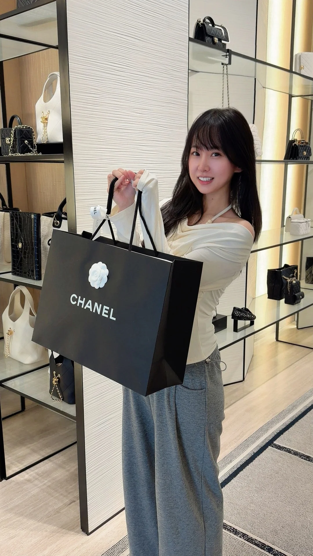 你怎么知道我老公给我买了香奈儿25bag