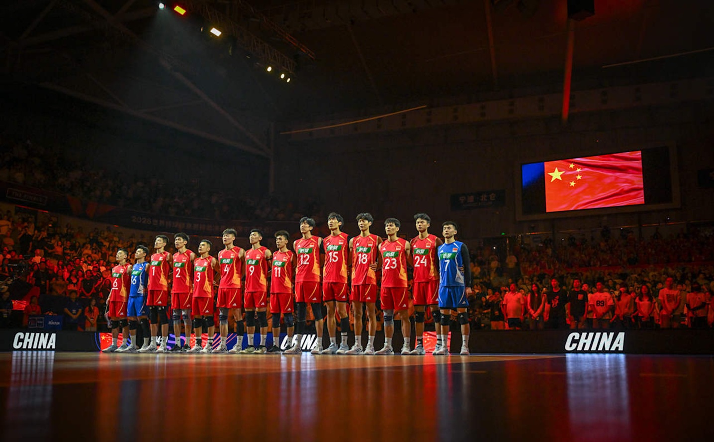 【赛事预告：亚运会中国男排vs菲律宾】
2026爱知·名古屋亚运会D组第二轮
中国男排将对阵菲律宾队
比赛时间：9月28日12:00
观赛渠道：央视频、央视体育客户端
中国男排首战3:2险胜省队中国台北
五局比分为：25-18、26-28、20-25、25-21、15-13
接应温子华拿到全队最高的