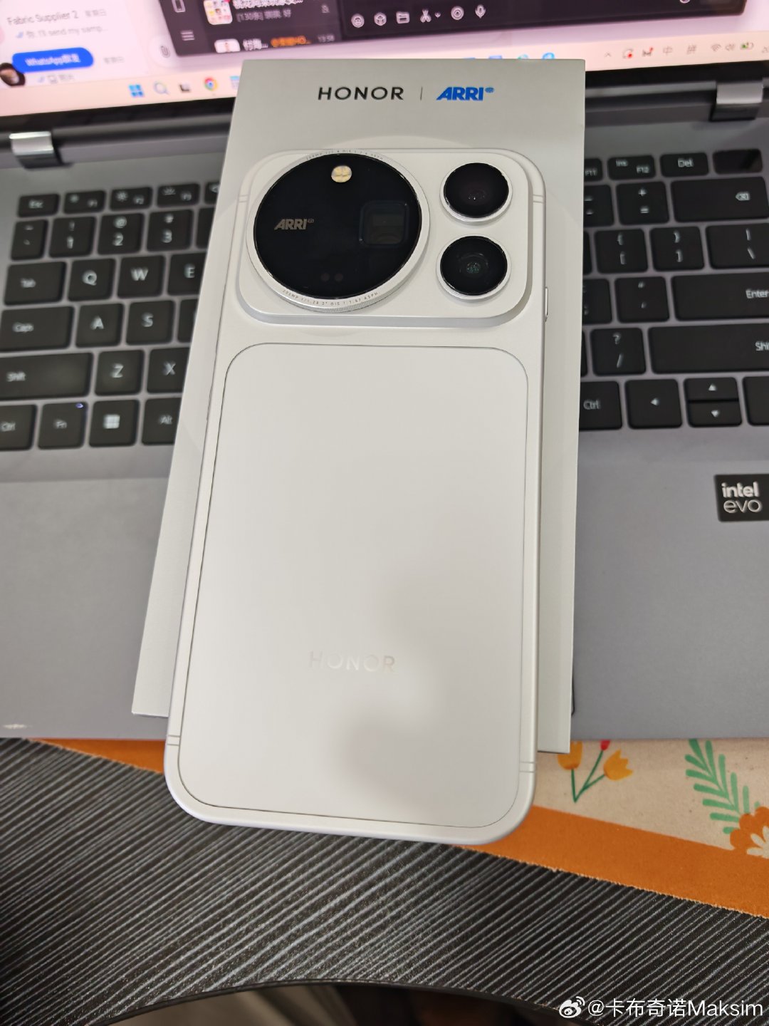 荣耀Magic9promax 1TB已入手，太香了！质感无敌
#荣耀magic9##magicos11# ​