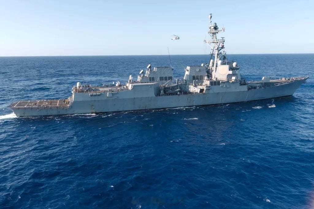 🇺🇸🇮🇷War on the Rocks四名资深防务分析人士联合撰文，把对伊战争对美军战备的影响称为"一记重拳"——弹药与拦截弹消耗、部署周期拉长、兵力分散三大压力同时袭来。

文章核心论点：这场战争正在多个维度同时消磨美国军事力量。最直接的是弹药：爱国者、THAAD等高端拦截弹战损与消耗惊人， ​