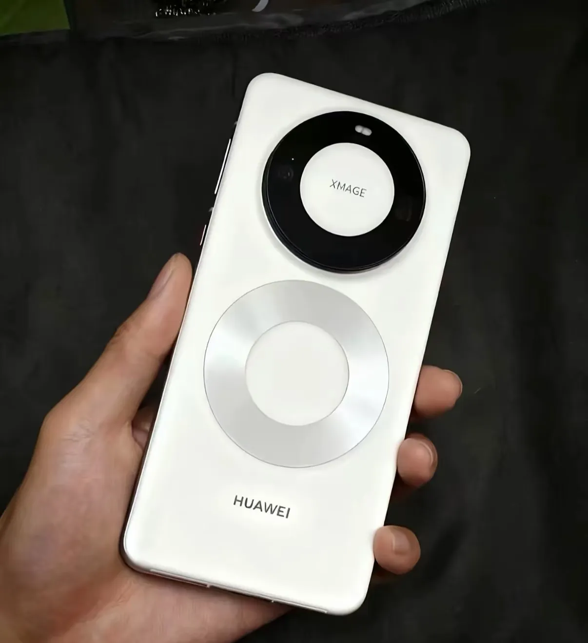 mate80已拿到手  不得不说  这次的手机质感很不一般，首先就是他...