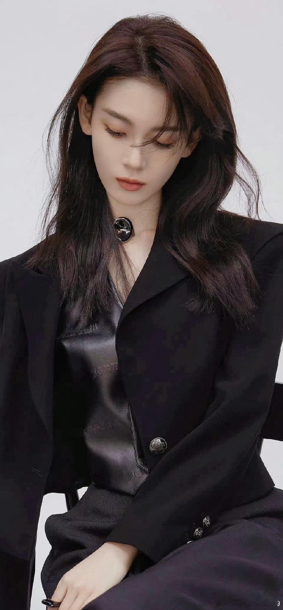 #陈瑶告别我家那闺女#  哎 没得看了 ​