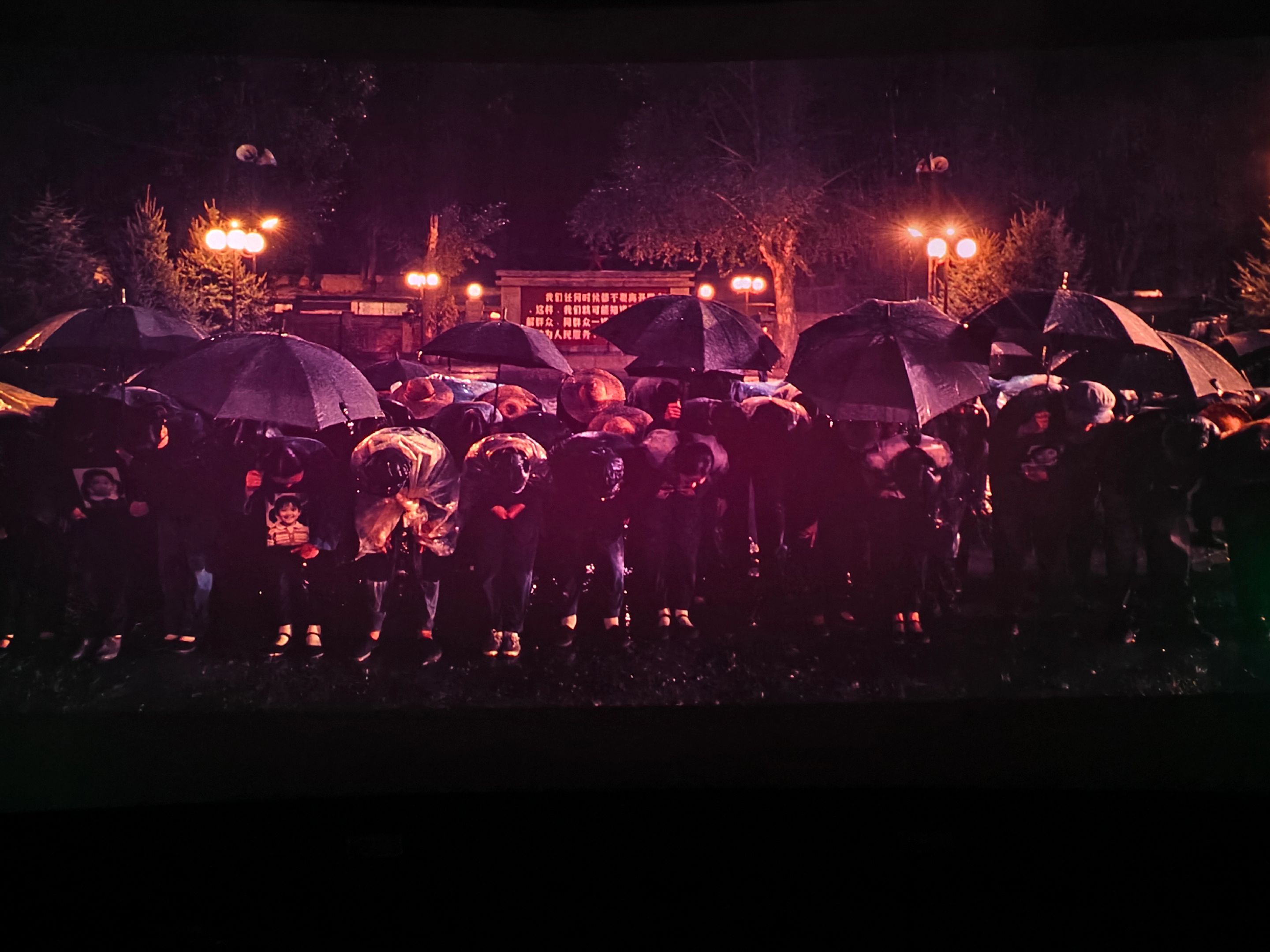 “为善者，天报之以福；为不善者，天报之以祸。”神探之痕迹 张译 马丽 王俊凯