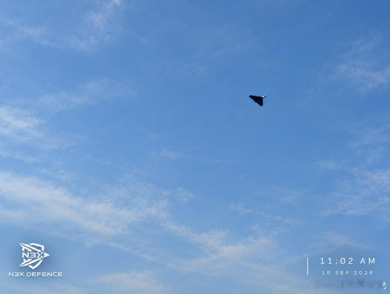 N3X展示WRATH原型，缩放飞行成功，印度无人战机加速

2026年9月11日，据idrw.org（印度国防研究之翼）报道，N3X Labs 是一家印度国防科技初创公司。它最近公开展示了 WRATH 无人机的缩比原型飞行画面。所谓缩比，就是没有造全尺寸飞机，而是先造一架按比例缩小的验证机。

这样做的好处是省钱、快、风 ​