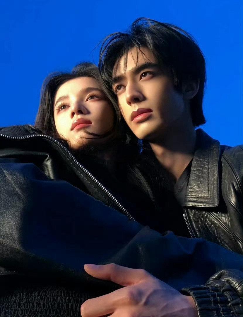 #张婧仪宋威龙 行程#一个跑伦敦时装周，一个跑米兰时装周，公开行程完全错开，再也没有合体营业。网友扒出大量私人行程重合拿来做文章，说到底没有实锤。要是官宣了就祝福吧，很多人磕他俩！[good][good] ​