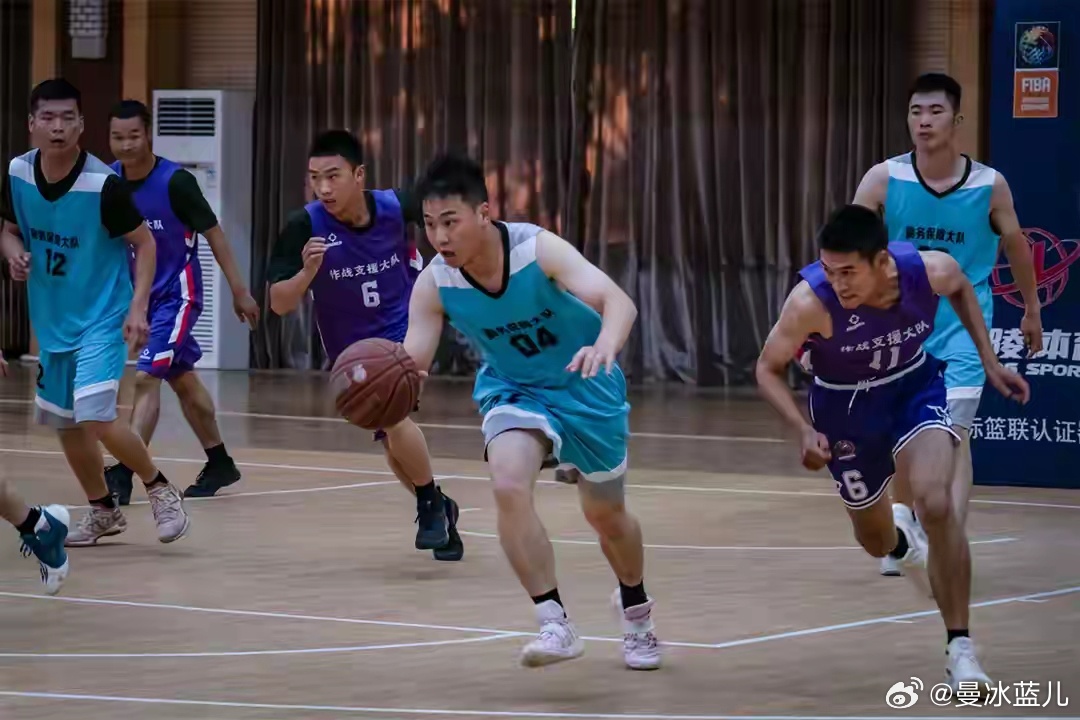 烈火雄风[超话] 早安，中国。致敬人民子弟兵致敬中国军人 ​​​