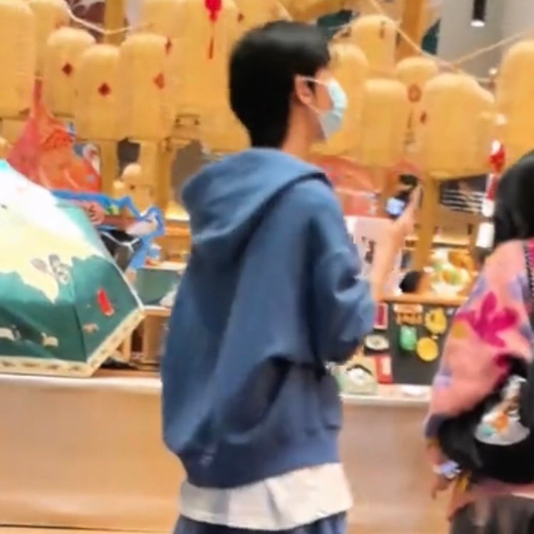 拿着大疆 感觉我将会看见一个vlog ​