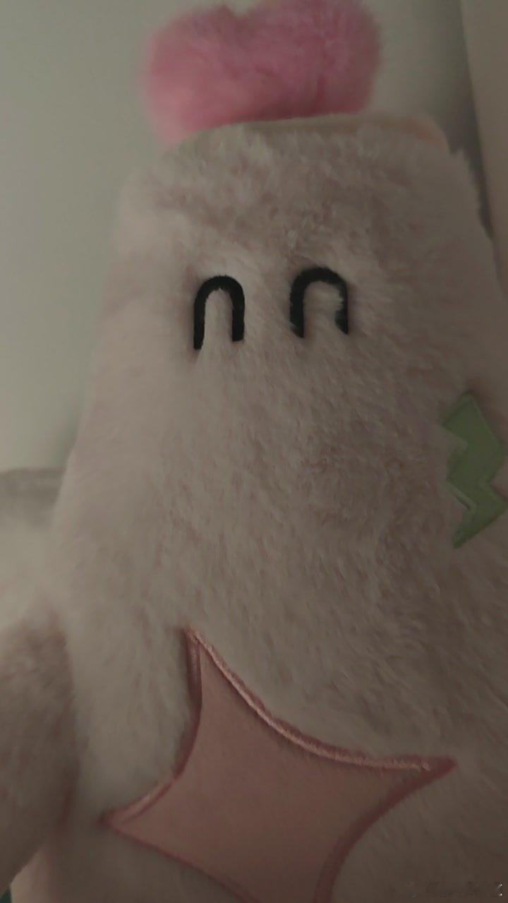 #王源[超话]# 陪我睡觉觉啦💤 ​