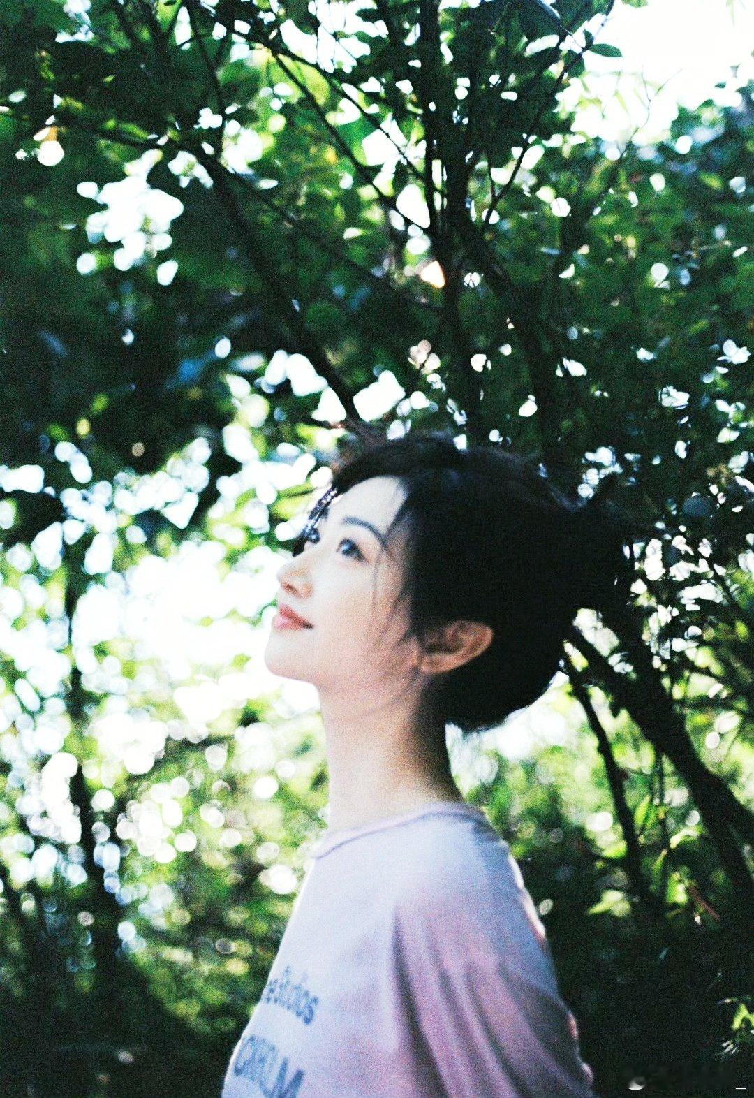 #景甜[超话]# jt#景甜龙骨焚箱# jt#景甜孟千姿# 

哈喽，甜甜.想你的一天.嘻嘻嘻[心]
      修.૮  ˘͈ ᵕ˘͈ ა ૮ ˘͈ᵕ ˘͈  ა

​