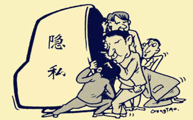 荒唐又心酸！男子被宣告死亡8年后归来，失联18年只因一事无成
 
近日，宁夏一起离奇案件引发广泛关注。当地一名男子失联十八年，被法院依法宣告死亡八年时间之后，本人突然重新出现。男子坦言，多年漂泊在外，因为事业生活没有起色，始终没有脸面主动回归家庭。
 
事件的开端，发生在2008年。这名男子因为日常