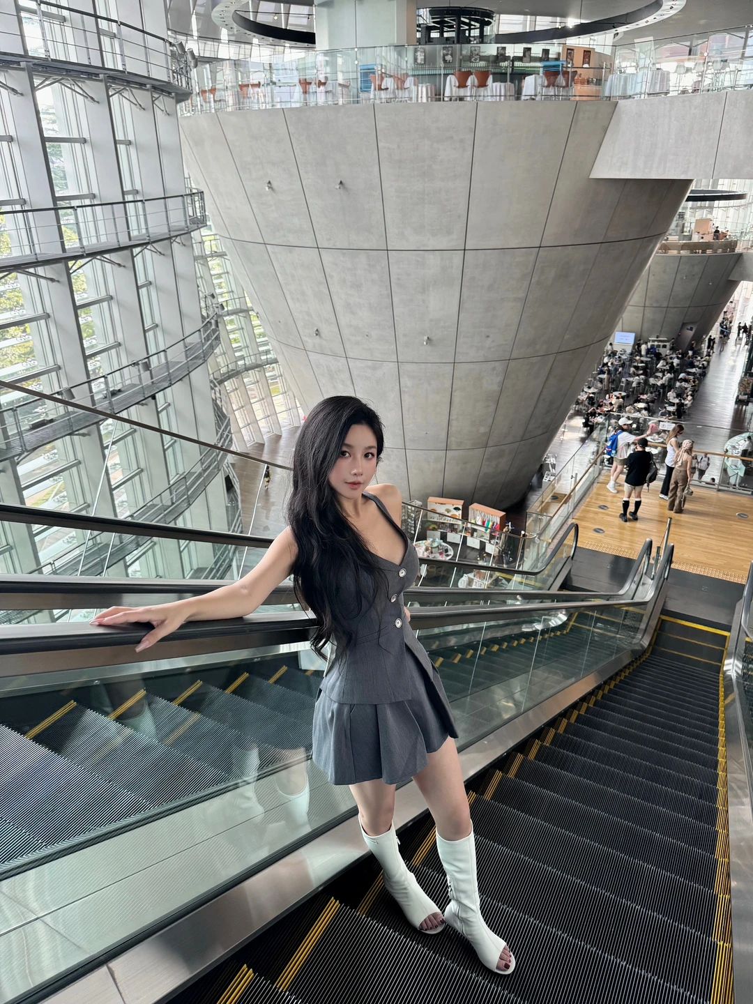 日本｜东京国立新美术馆📸《你的名字》取景地